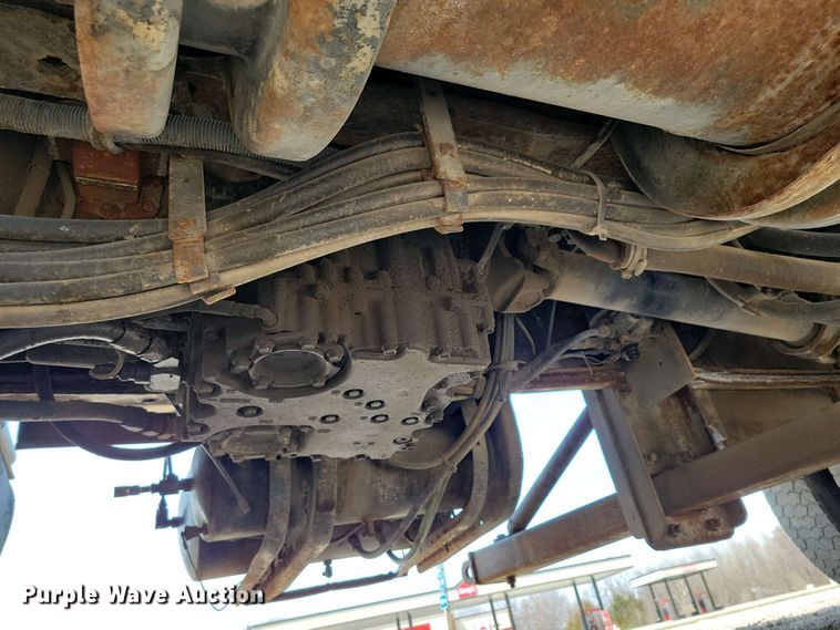 image for item NV9772 2000 International 2554 dump truck