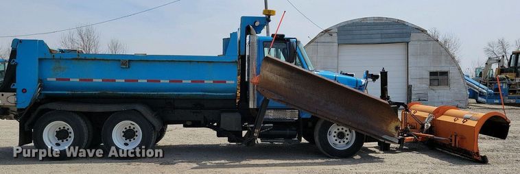 image for item NV9773 2006 International 7400 dump truck