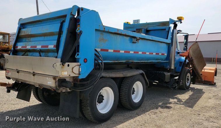image for item NV9773 2006 International 7400 dump truck
