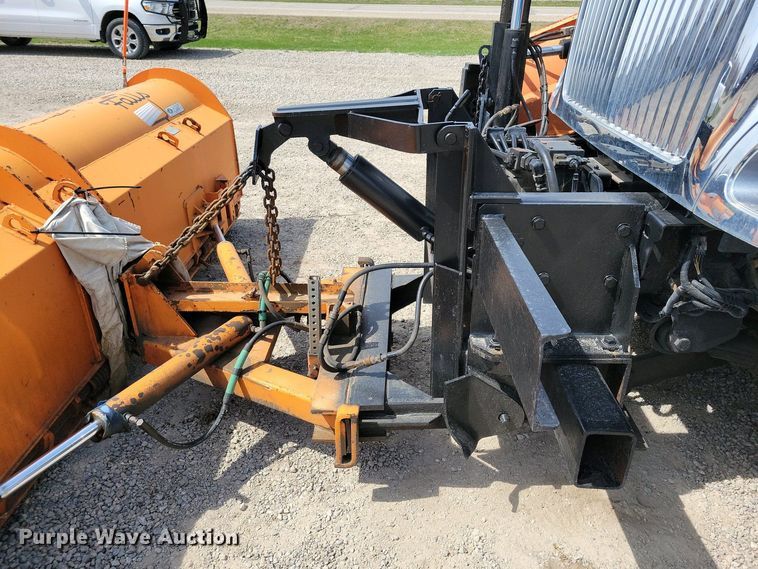 image for item NV9773 2006 International 7400 dump truck