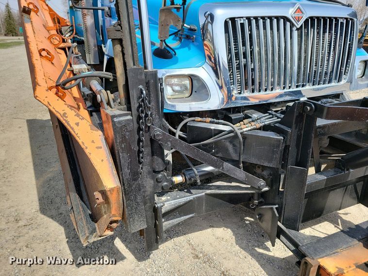 image for item NV9773 2006 International 7400 dump truck