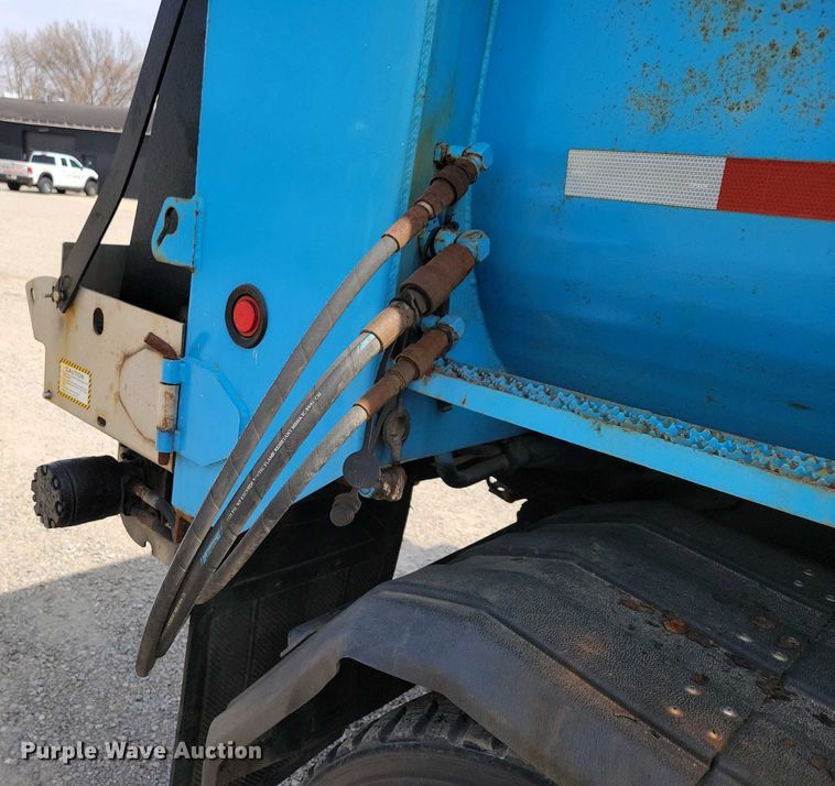 image for item NV9773 2006 International 7400 dump truck