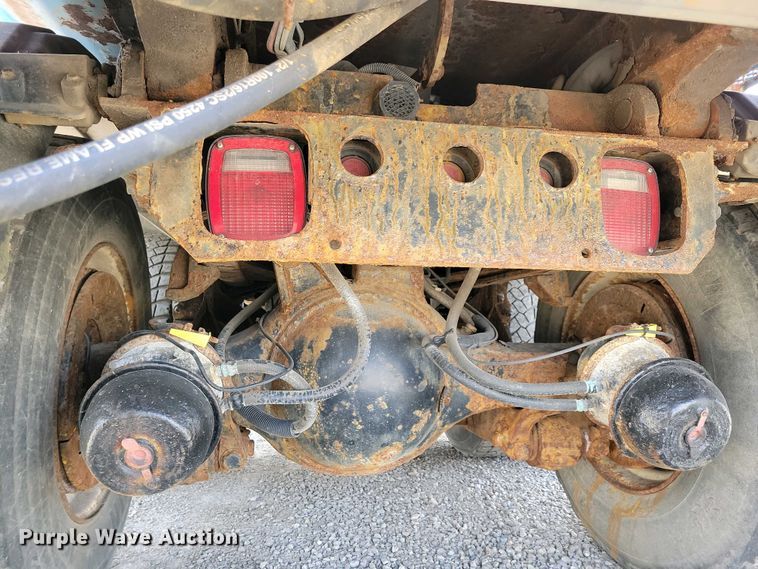 image for item NV9773 2006 International 7400 dump truck