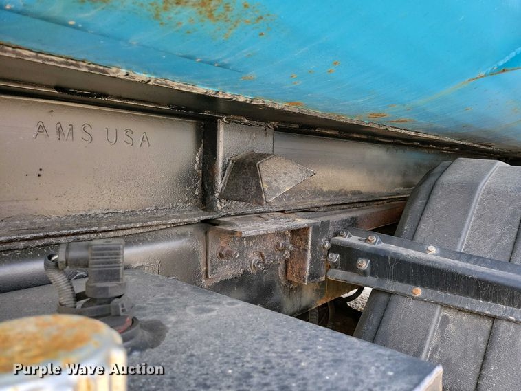 image for item NV9773 2006 International 7400 dump truck