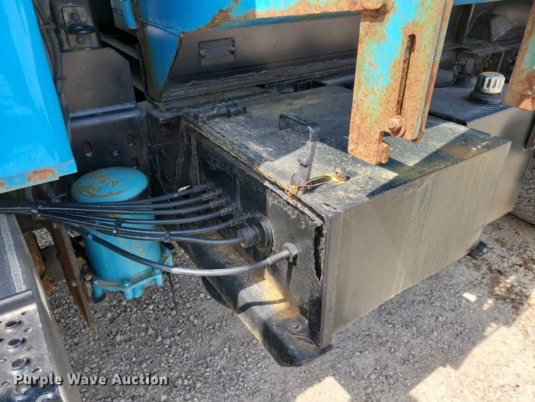 image for item NV9773 2006 International 7400 dump truck