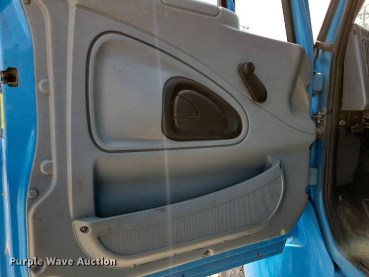 image for item NV9773 2006 International 7400 dump truck