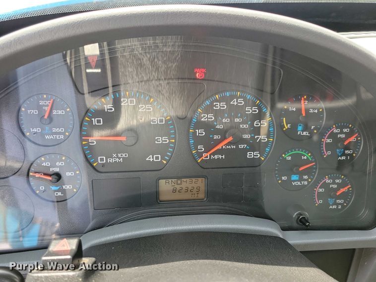 image for item NV9773 2006 International 7400 dump truck