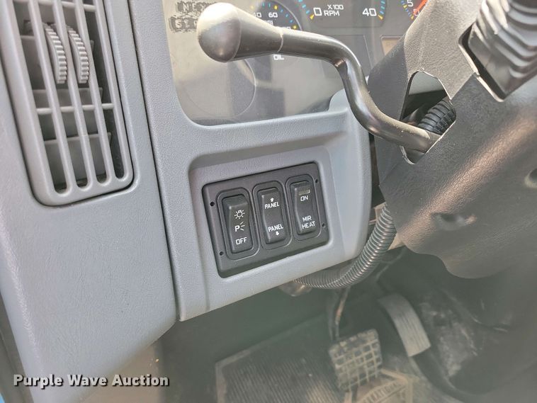 image for item NV9773 2006 International 7400 dump truck