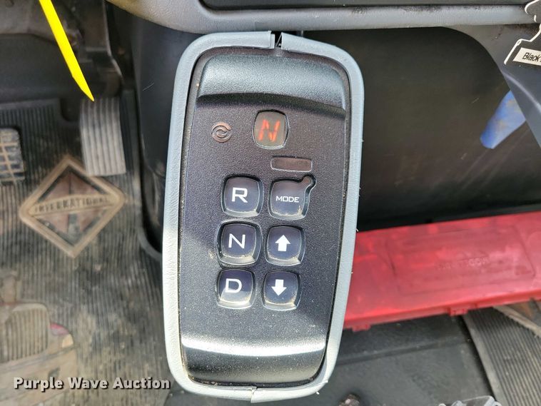 image for item NV9773 2006 International 7400 dump truck