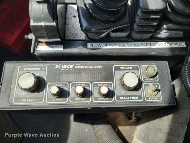 image for item NV9773 2006 International 7400 dump truck