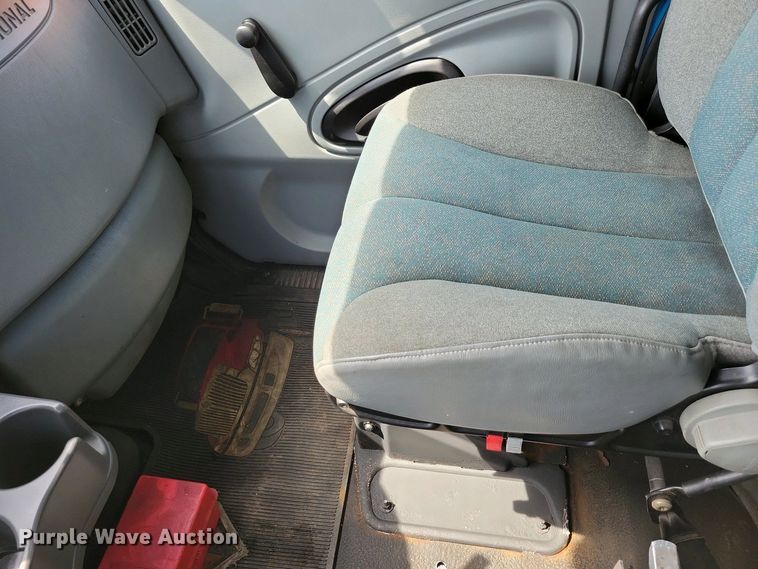 image for item NV9773 2006 International 7400 dump truck