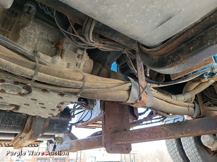 image for item NV9773 2006 International 7400 dump truck