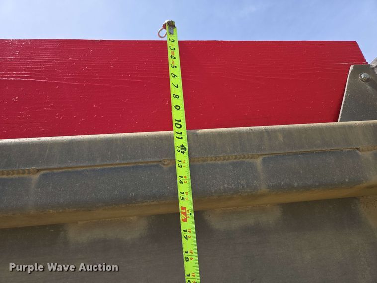 image for item NV9831 1995 Ford L8000 dump truck