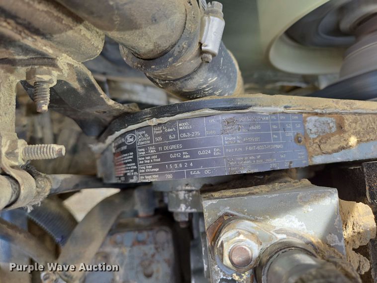 image for item NV9831 1995 Ford L8000 dump truck