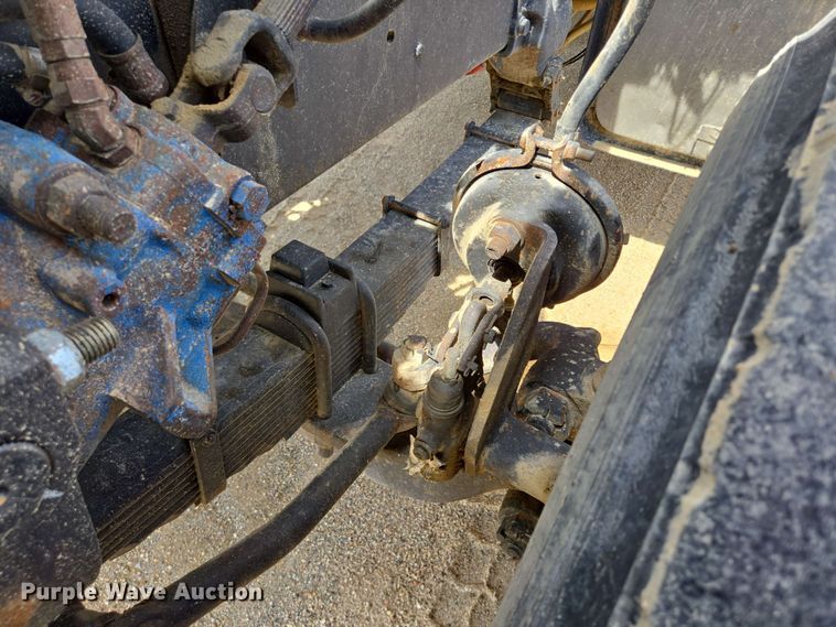 image for item NV9831 1995 Ford L8000 dump truck