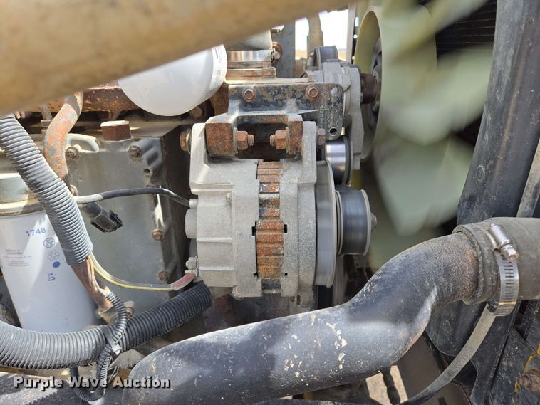 image for item NV9831 1995 Ford L8000 dump truck