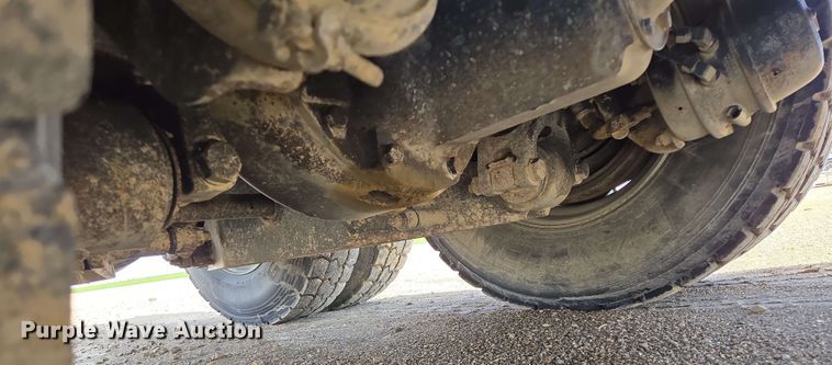 image for item NV9831 1995 Ford L8000 dump truck