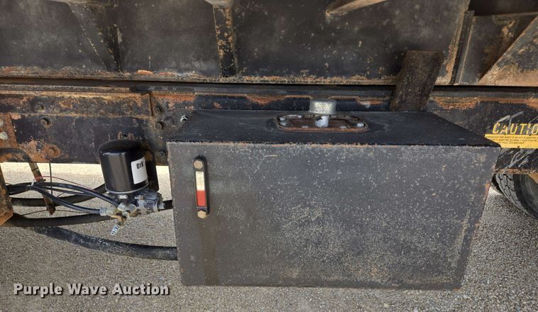 image for item NV9832 1980 White Auto Car dump truck