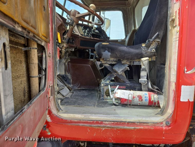 image for item NV9832 1980 White Auto Car dump truck