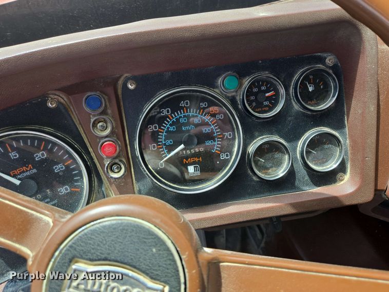 image for item NV9832 1980 White Auto Car dump truck