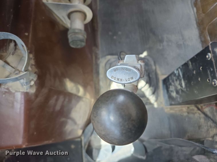 image for item NV9832 1980 White Auto Car dump truck