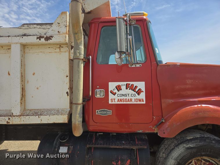 image for item NV9832 1980 White Auto Car dump truck