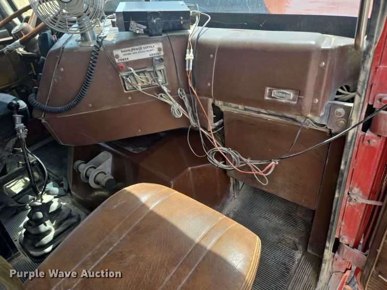 image for item NV9832 1980 White Auto Car dump truck