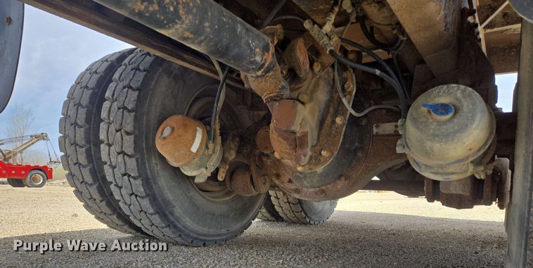 image for item NV9832 1980 White Auto Car dump truck