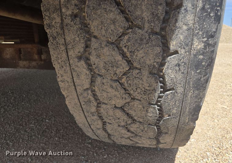 image for item NV9832 1980 White Auto Car dump truck