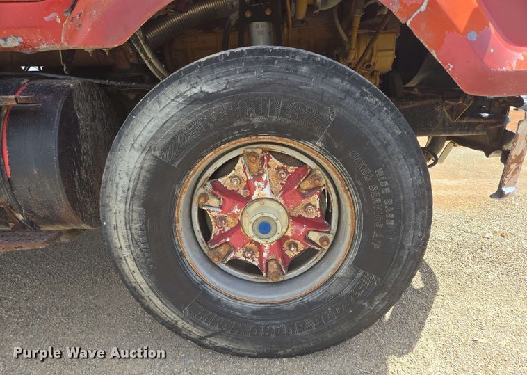 image for item NV9832 1980 White Auto Car dump truck