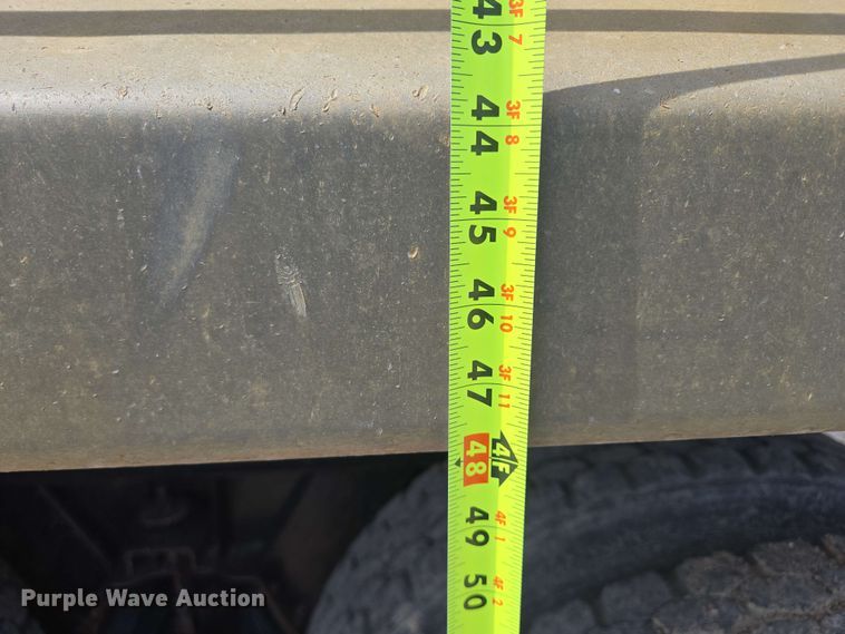 image for item NV9833 1995 Ford L8000 dump truck