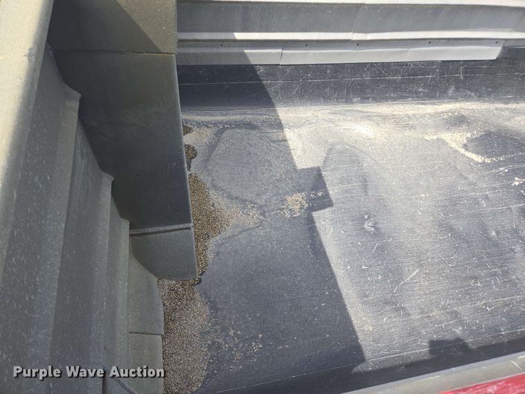 image for item NV9833 1995 Ford L8000 dump truck