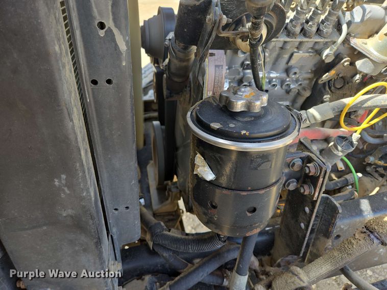 image for item NV9833 1995 Ford L8000 dump truck