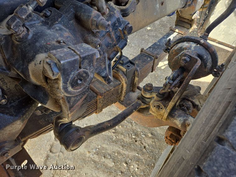 image for item NV9833 1995 Ford L8000 dump truck