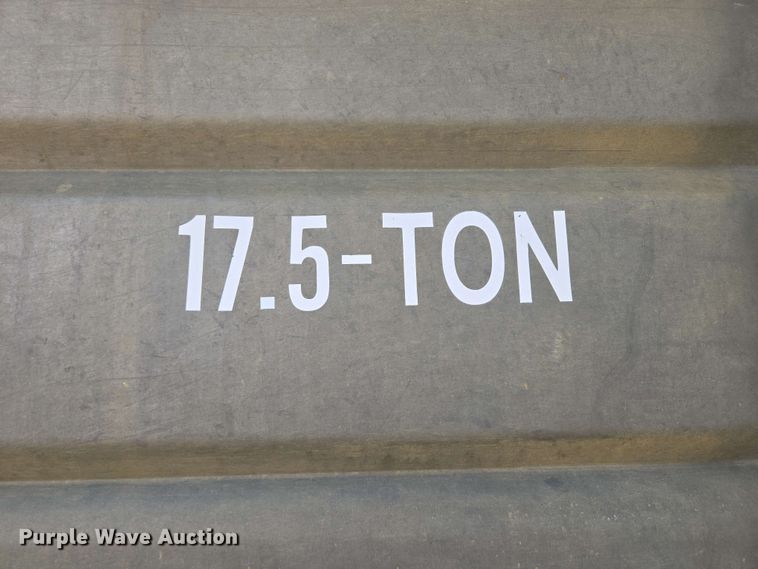 image for item NV9833 1995 Ford L8000 dump truck