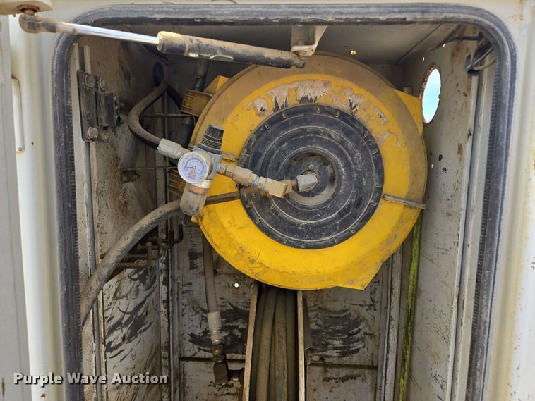 image for item NV9834 2012 Ford F550 Super Duty XL utility / service truck