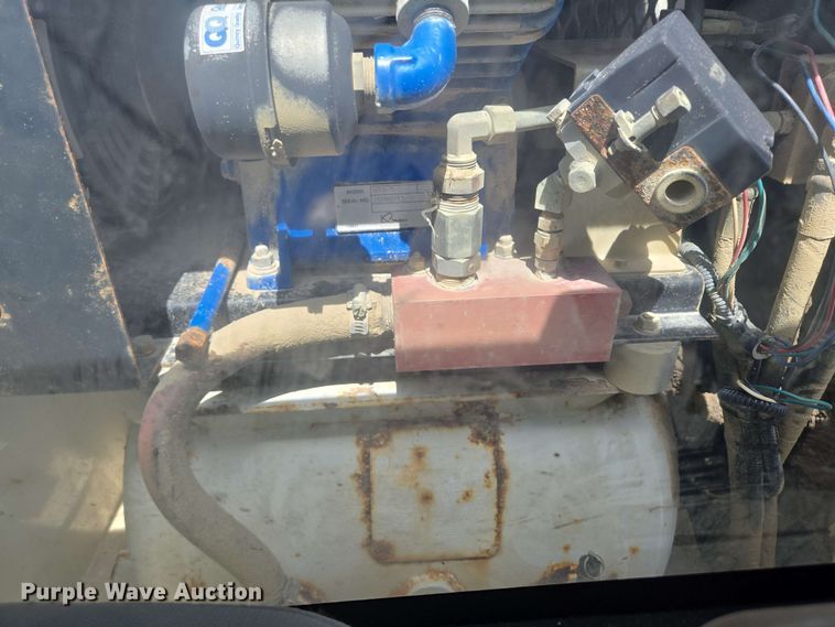 image for item NV9834 2012 Ford F550 Super Duty XL utility / service truck