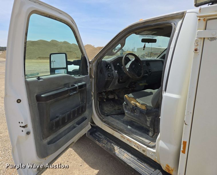 image for item NV9834 2012 Ford F550 Super Duty XL utility / service truck