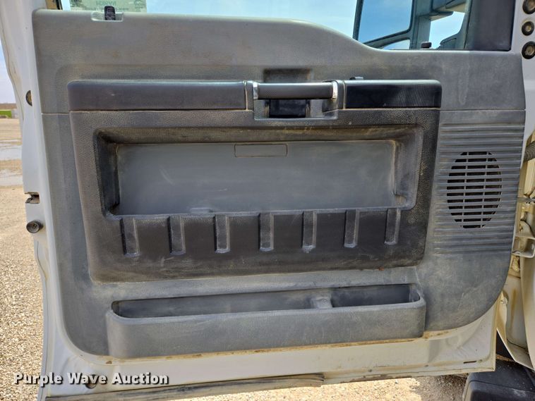 image for item NV9834 2012 Ford F550 Super Duty XL utility / service truck