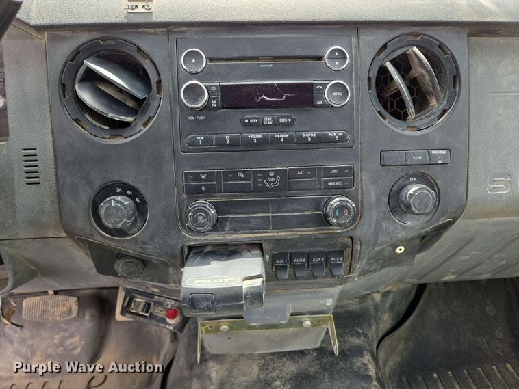 image for item NV9834 2012 Ford F550 Super Duty XL utility / service truck