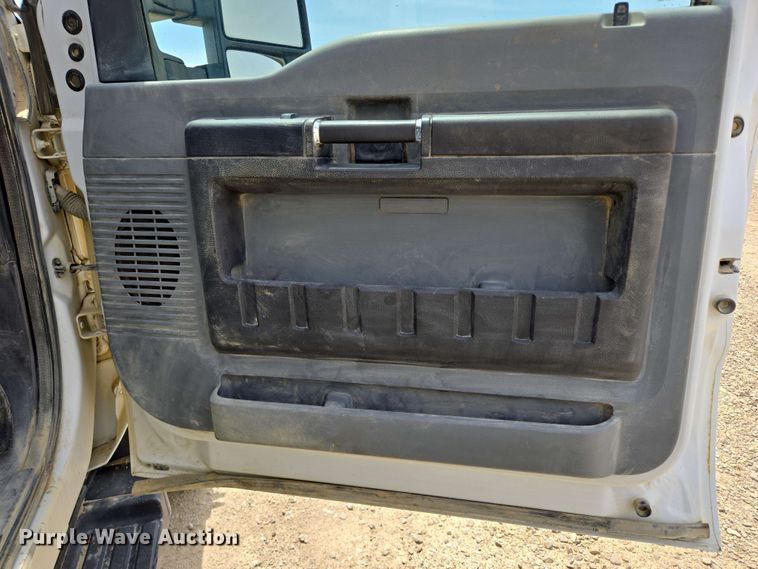 image for item NV9834 2012 Ford F550 Super Duty XL utility / service truck