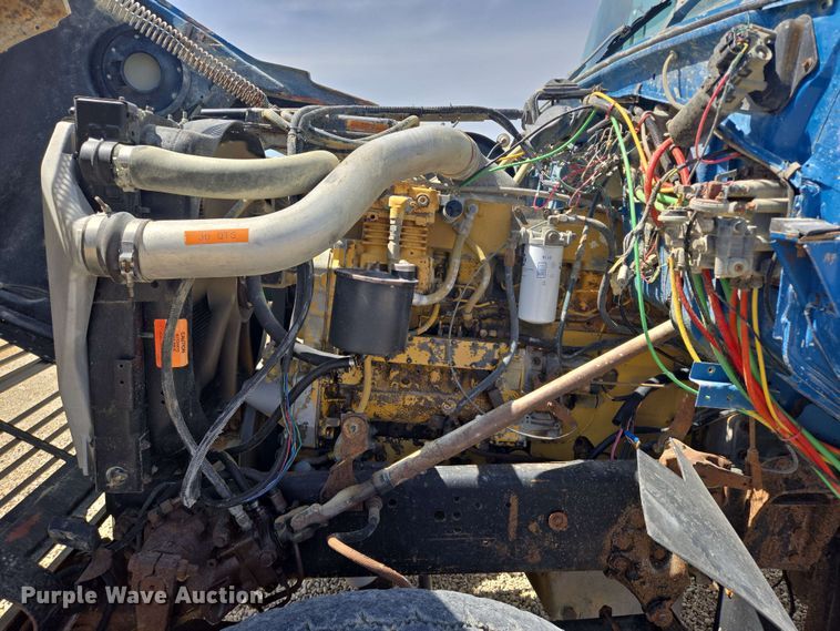 image for item NV9835 1991 Ford L9000 dump truck