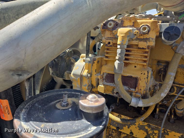 image for item NV9835 1991 Ford L9000 dump truck