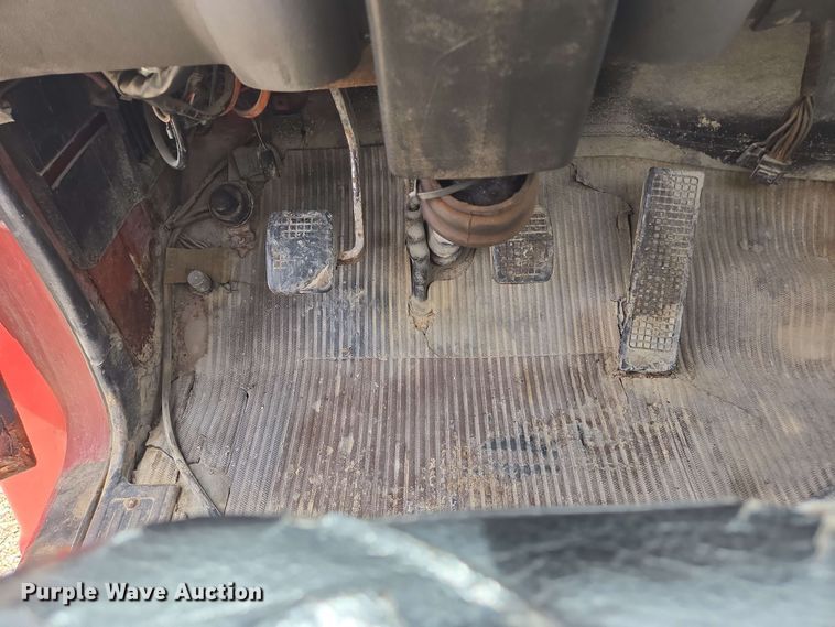 image for item NV9836 1974 Ford LN900 tow truck