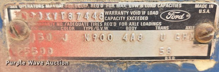 image for item NV9836 1974 Ford LN900 tow truck