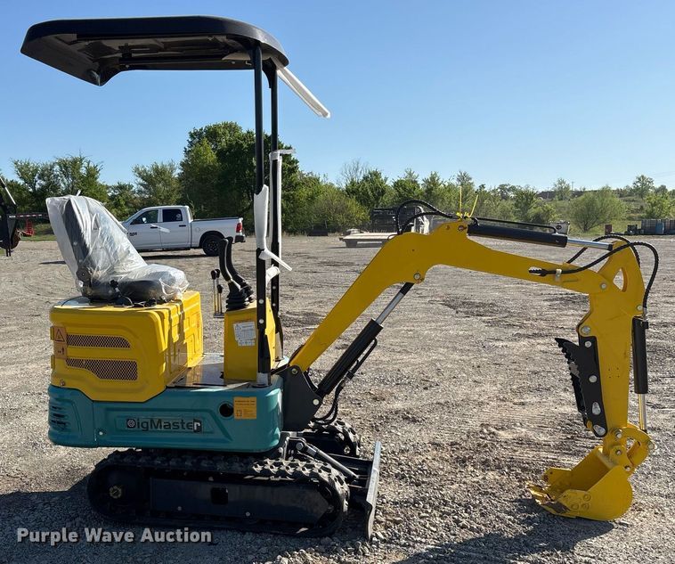 image for item OB9646 2024 Dig Master DM100 mini excavator