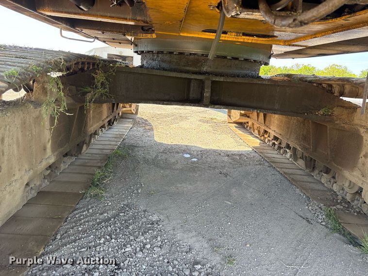 image for item OB9648 2016 John Deere 470G LC excavator