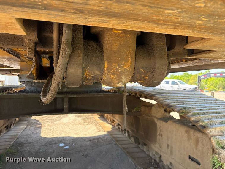 image for item OB9648 2016 John Deere 470G LC excavator