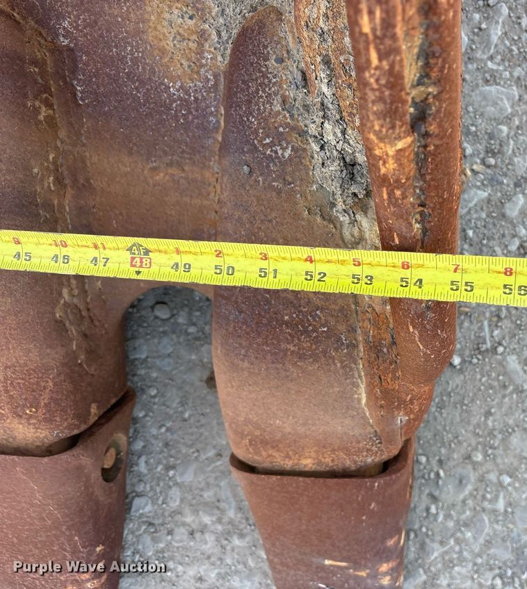 image for item OB9648 2016 John Deere 470G LC excavator