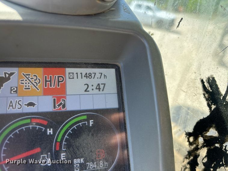 image for item OB9648 2016 John Deere 470G LC excavator